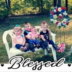 Meet your Posher, Candace